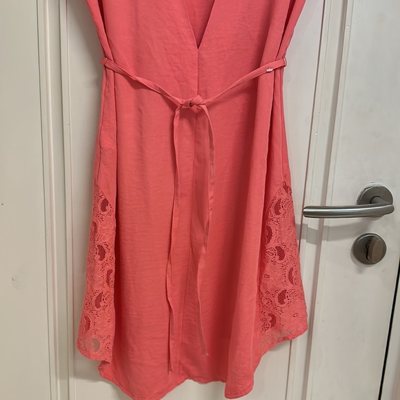 NWOT H.M Conscious Collection Coral Pink dress with lace & beautiful detailing - Picture 16 of 17